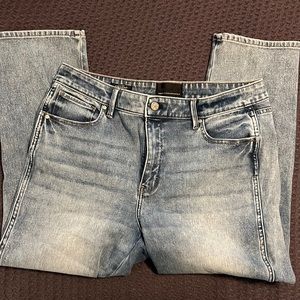 White House Black Market high rise, straight legged, sculpt jeans size 14 S